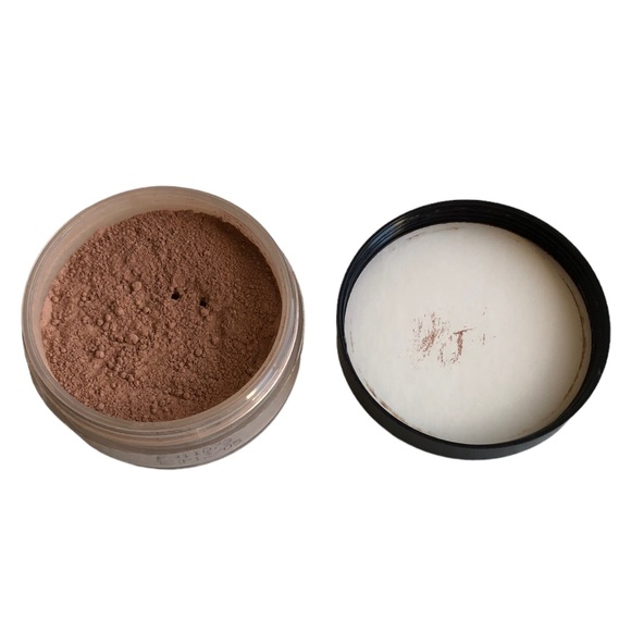 BareMinerals Loose Powder Foundation Medium 3 #30918 - Picture 2 of 6